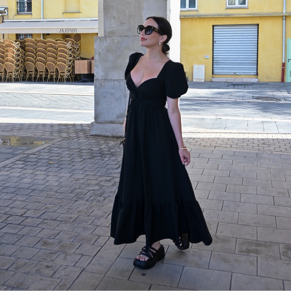 Black maxi